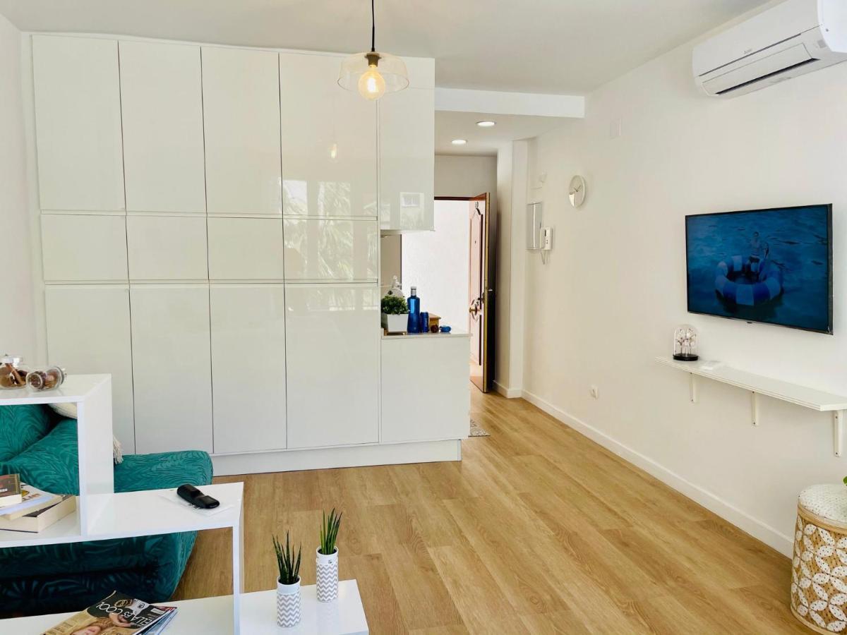 Апартаменти Luxury Loft With Pool In The Centre Торремолінос Екстер'єр фото